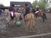 Pferdefußball beim RuF Riede