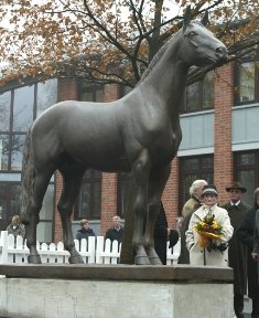 Pilotstatue